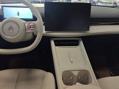 Baojun Yunhai 2024 60km plug-in hybrid version - фото 13