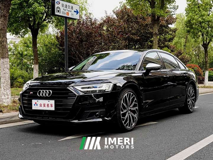 Audi S8 S8L 4.0TFSI quattro - автомобиль из Китая