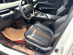 Changan UNI-V 1.5T premium - фото 4