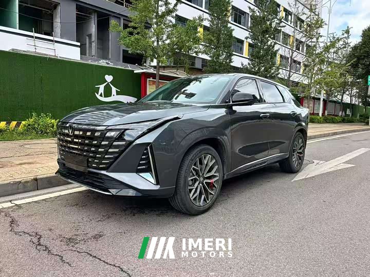 Changan UNI-Z 1.5T premium - автомобиль из Китая