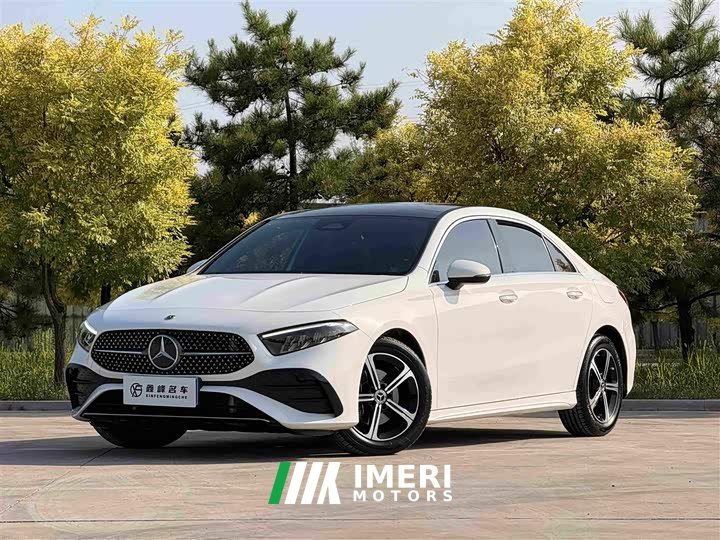 Mercedes-Benz A-Class facelift A 200 L fashionable - автомобиль из Китая