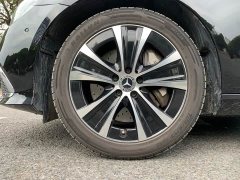 Mercedes-Benz E-Class New Energy E 350 e L plug-in hybrid sedan - фото 11