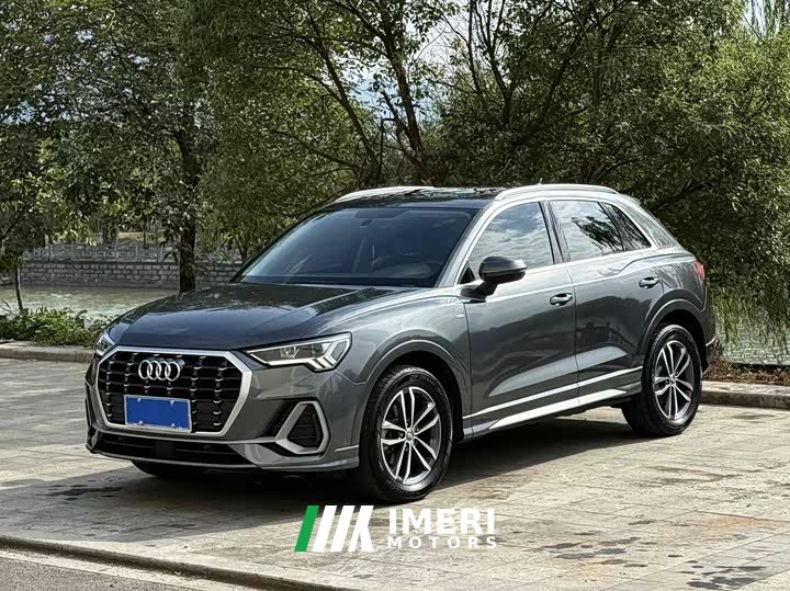 Audi Q3 35 TFSI Fashionable and Dynamic - автомобиль из Китая