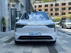 AITO Wenjie M8 extended range Ultra version 53.4kWh 6-seat version (192-line lidar) - фото 2