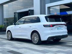 AITO Wenjie M8 extended range Ultra version 53.4kWh 6-seat version (192-line lidar) - фото 4