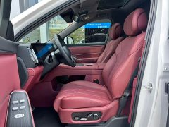 AITO Wenjie M8 extended range Ultra version 53.4kWh 6-seat version (192-line lidar) - фото 9