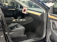 Tesla Model Y rear-wheel drive version - фото 8