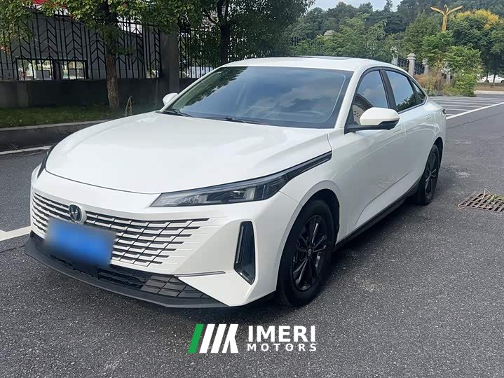 Changan Yida Blue Whale NE 1.5T GDI DCT Exclusive Type - автомобиль из Китая