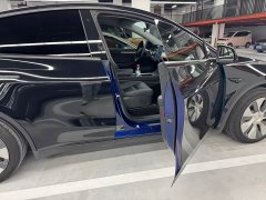 Tesla Model Y standard range rear-wheel drive version - фото 11