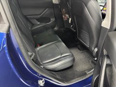 Tesla Model Y standard range rear-wheel drive version - фото 9