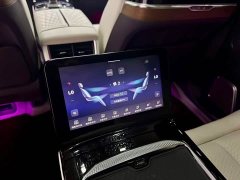 Hongqi E-HS9 510km flag collar version four seats - фото 10