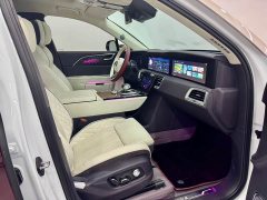 Hongqi E-HS9 510km flag collar version four seats - фото 5
