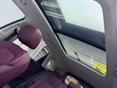 Hongqi HS5 2025 2.0T two-wheel drive Qixiang Pro version - фото 12