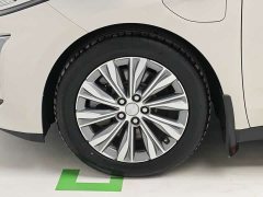 Hongqi E-QM5 610km PLUS - фото 8