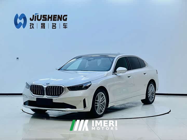 BMW 5 Series 525Li Luxury Package - автомобиль из Китая