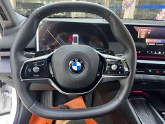 BMW 5 Series 525Li Luxury Package - фото 18