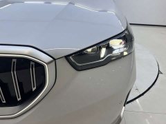 BMW 5 Series 525Li Luxury Package - фото 7