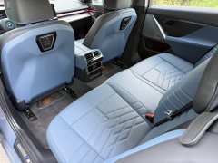 BMW i5 eDrive 35L Exclusive M Sports Package - фото 12