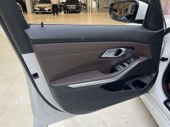 BMW 3 Series facelift 325i M Sports Package - фото 9
