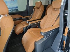 Hongqi HQ9 PHEV 2.0T four-wheel drive business version - фото 17