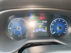 Hongqi E-QM5 facelift basic travel version - фото 12