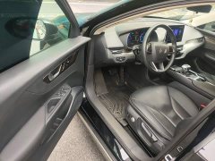 Hongqi E-QM5 facelift basic travel version - фото 16