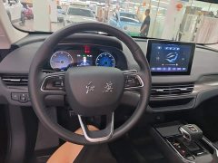 Hongqi E-QM5 facelift basic travel version - фото 10