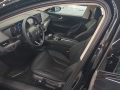 Hongqi E-QM5 facelift basic travel version - фото 15