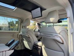 Lexus LM 2023 500h six-seater premium version - фото 18
