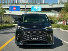 Lexus LM 2023 500h six-seater premium version - фото 2