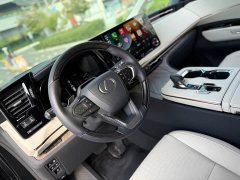 Lexus LM 2023 500h six-seater premium version - фото 9