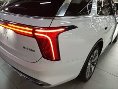Hongqi E-HS9 690km flagship version six seats - фото 8