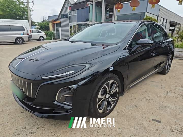 Hongqi E-QM5 basic travel version - автомобиль из Китая