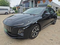 Hongqi E-QM5 basic travel version - фото 1