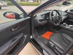 Hongqi E-QM5 basic travel version - фото 16