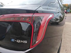 Hongqi E-QM5 basic travel version - фото 8