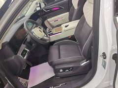 Hongqi E-HS9 690km flagship version six seats - фото 15