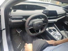 Changan UNI-V 1.5T premium - фото 12