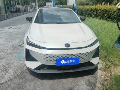 Changan UNI-V 1.5T premium - фото 2