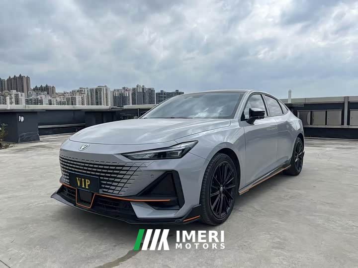 Changan UNI-V 1.5T sports version - автомобиль из Китая