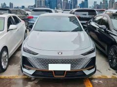 Changan UNI-V 2022 1.5T sports version - фото 2