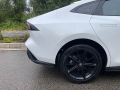 Changan UNI-V 1.5T exclusive - фото 14