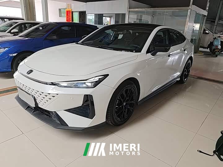 Changan UNI-V 2024 1.5T premium