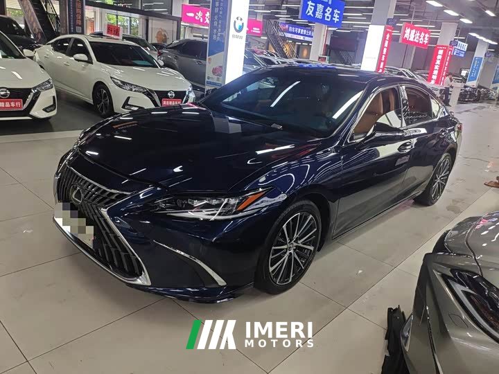 Lexus ES 2022 300h Premium Edition
