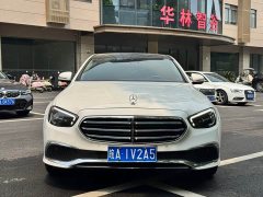 Mercedes-Benz E 300 L Luxury Version - фото 2