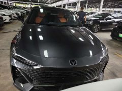 Changan UNI-V 1.5T premium - фото 3