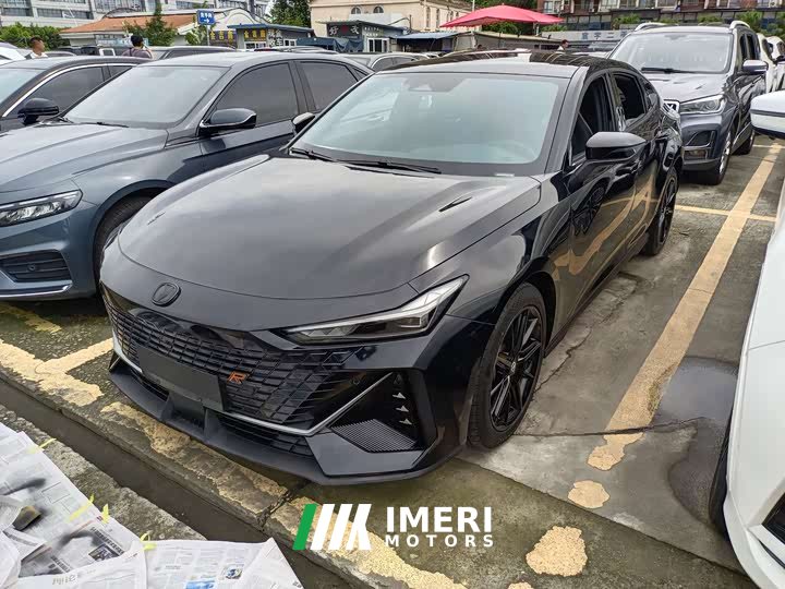 Changan UNI-V 1.5T premium