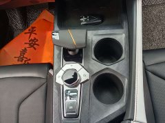 Changan UNI-V 1.5T premium - фото 11