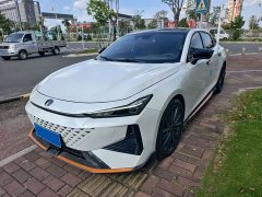 Changan UNI-V 1.5T high-energy version - фото 1
