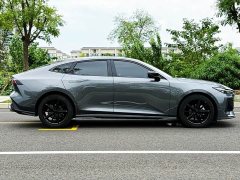 Changan UNI-V 1.5T premium - фото 5